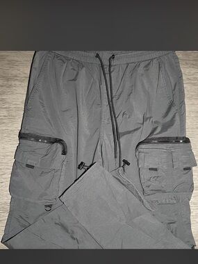 PacSun cargo